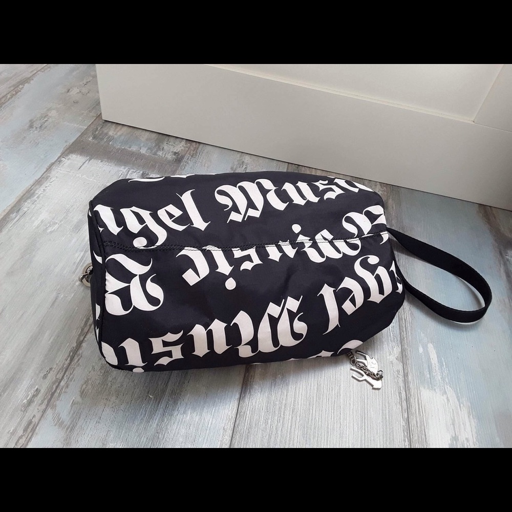 L.A.M.B. Lesportsac barrel bag crossbody - Picture 5 of 7